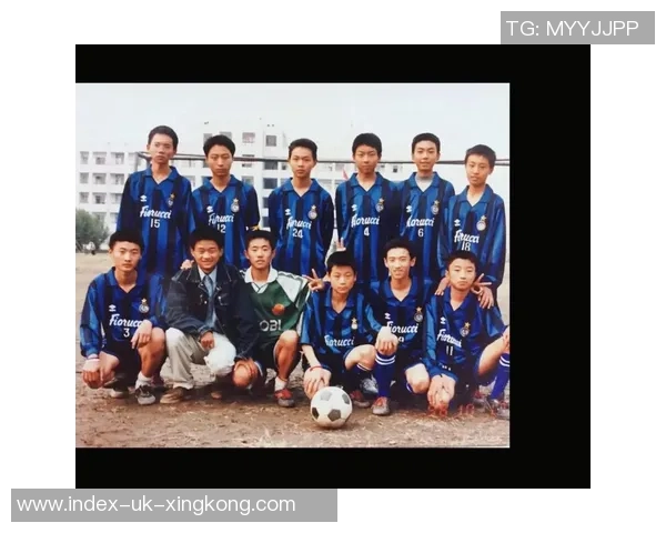 张春浩足球之路:从青涩少年到职业球员的成长历程与奋斗故事 张春浩足球之路:从青涩少年到职业球员的成长历程与奋斗故事